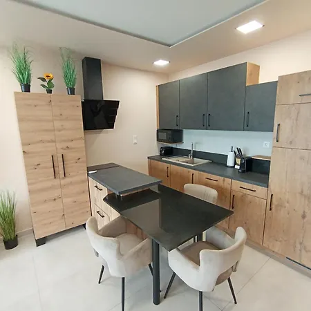 Kisterasz Apartman Balatonalmádi Exterior photo